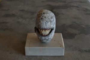 Laughing Stone 11 - Hirotoshi Ito