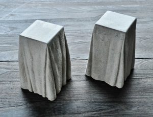 Marble Stands - Hirotoshi Ito