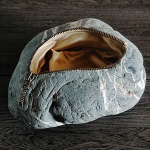 Stone Bag - Hirotoshi Ito