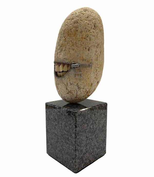 Laughing Stone II - Hirotoshi Ito
