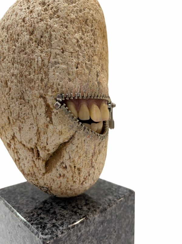 Laughing Stone II - Hirotoshi Ito